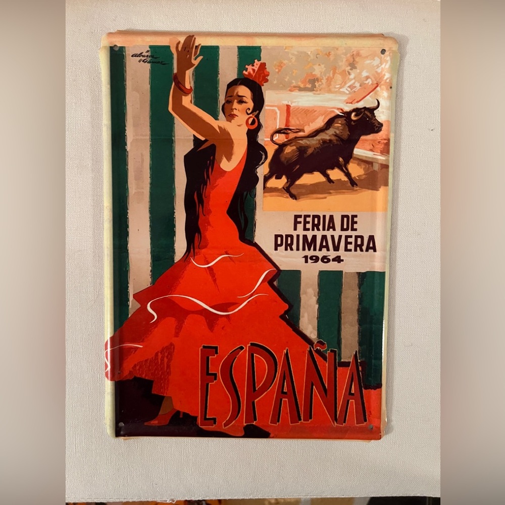 Tin Spain decor that can be hung or displayed anywhere